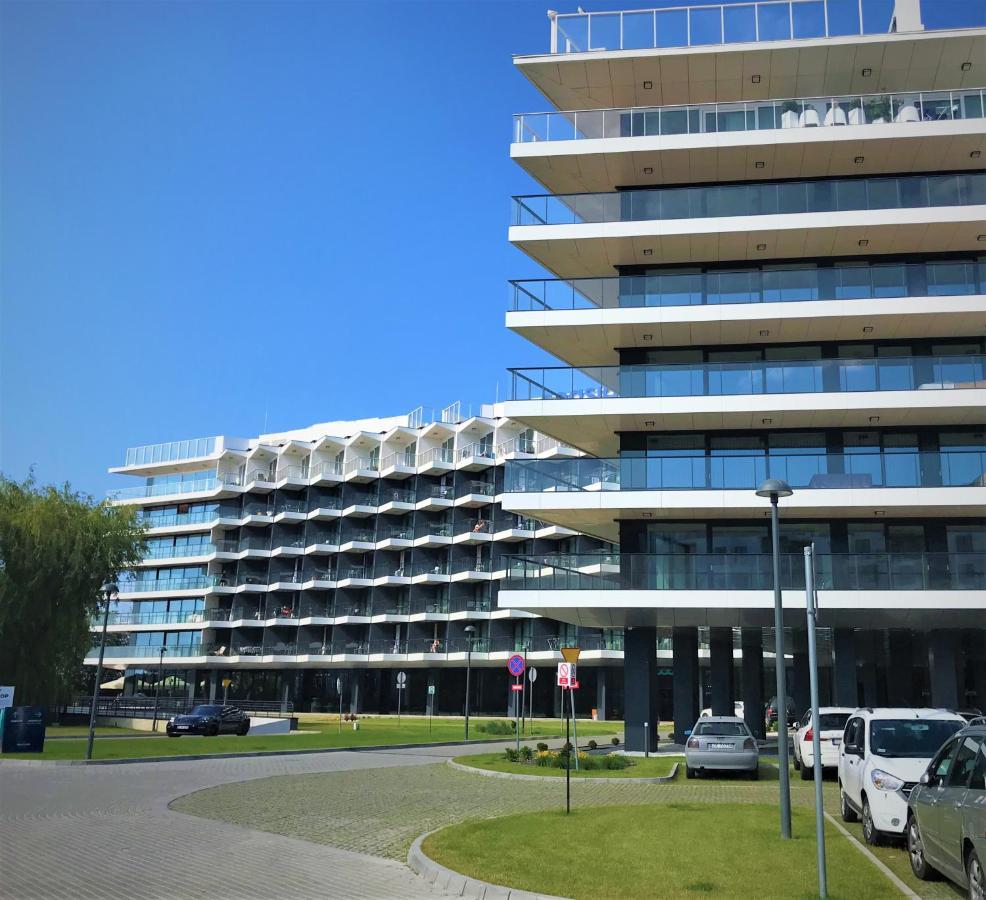 科沃布热格6 Pietro Seaside公寓 外观 照片
